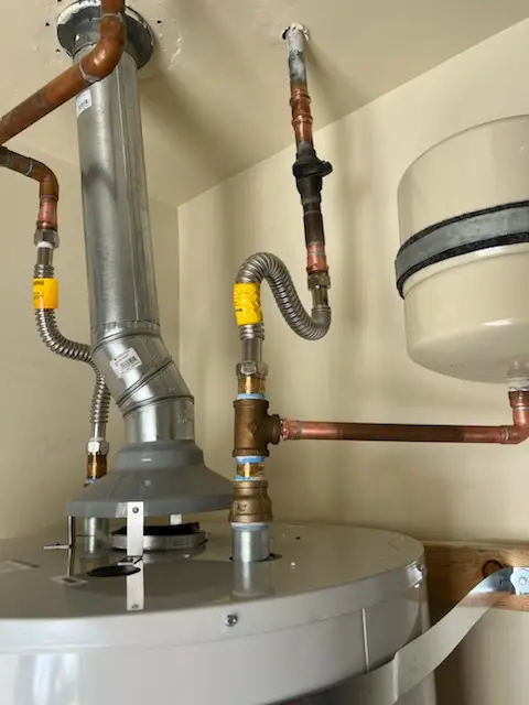 Water heater installation and plumbing repair in Prairie Village